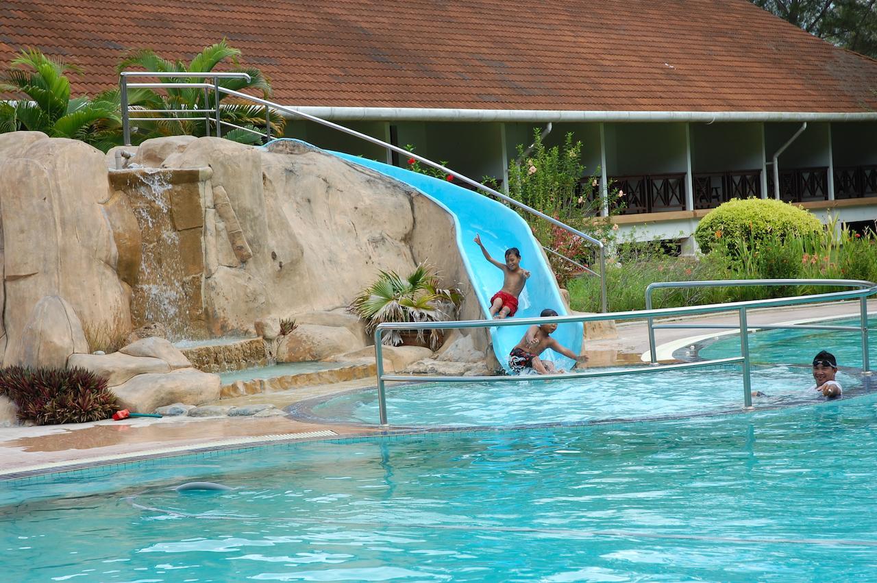 Kampong Ateamu Hotel Felda Residence Sahabat מראה חיצוני תמונה