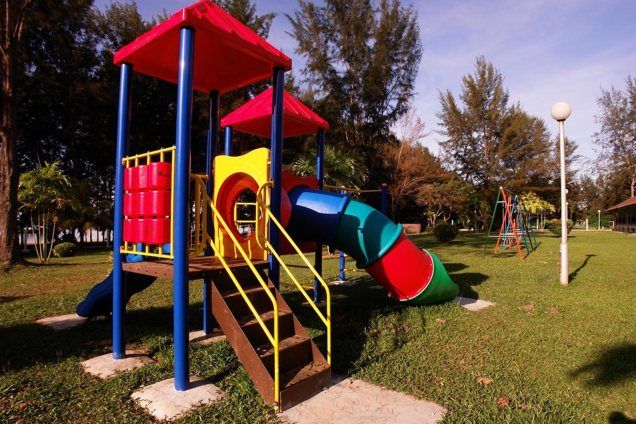 Kampong Ateamu Hotel Felda Residence Sahabat מראה חיצוני תמונה