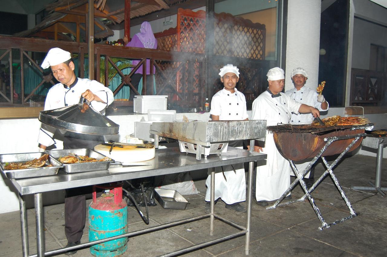 Kampong Ateamu Hotel Felda Residence Sahabat מראה חיצוני תמונה