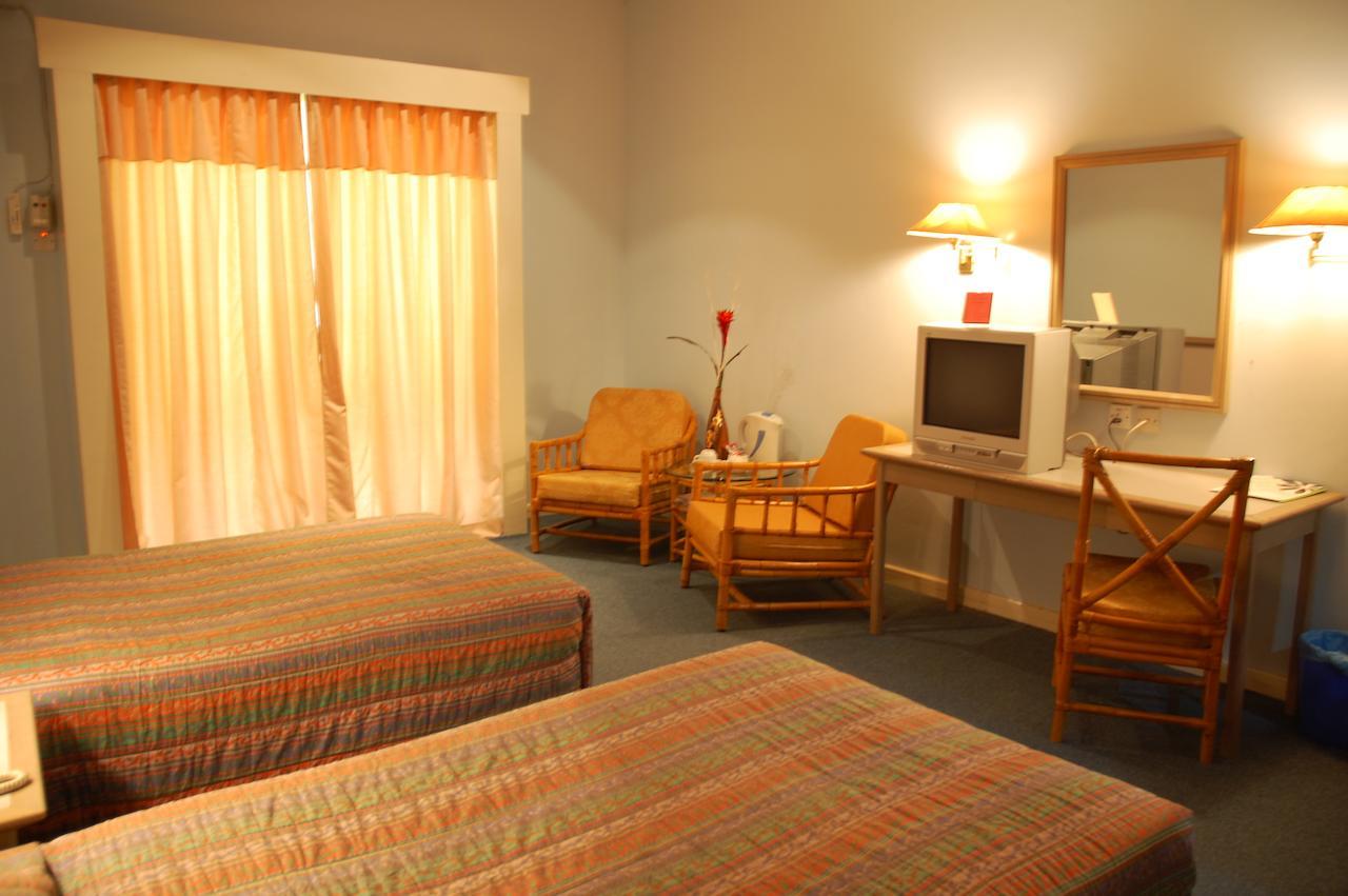 Kampong Ateamu Hotel Felda Residence Sahabat חדר תמונה