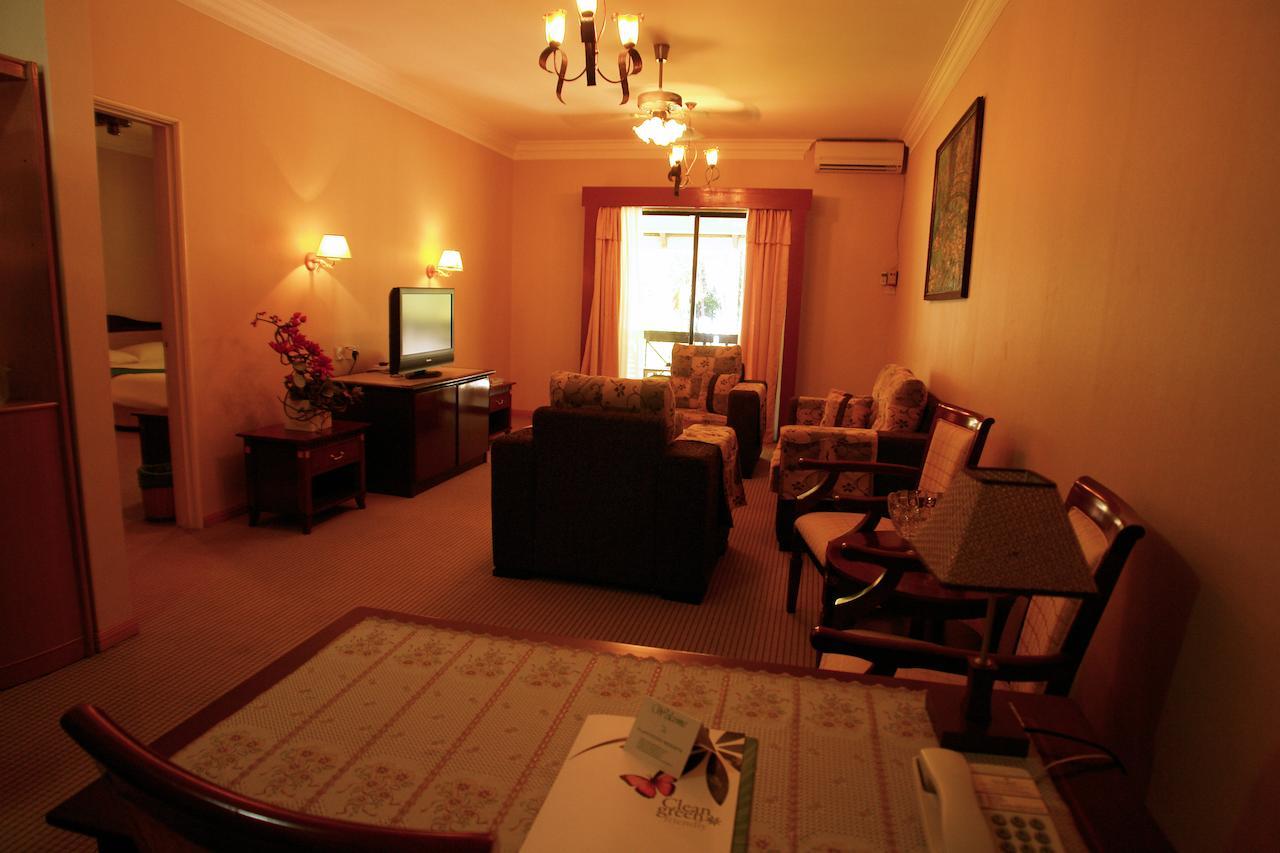 Kampong Ateamu Hotel Felda Residence Sahabat חדר תמונה