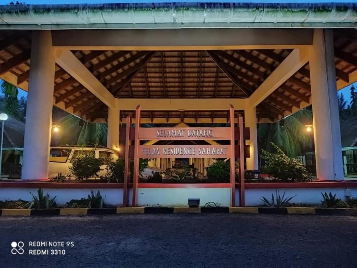 Kampong Ateamu Hotel Felda Residence Sahabat מראה חיצוני תמונה