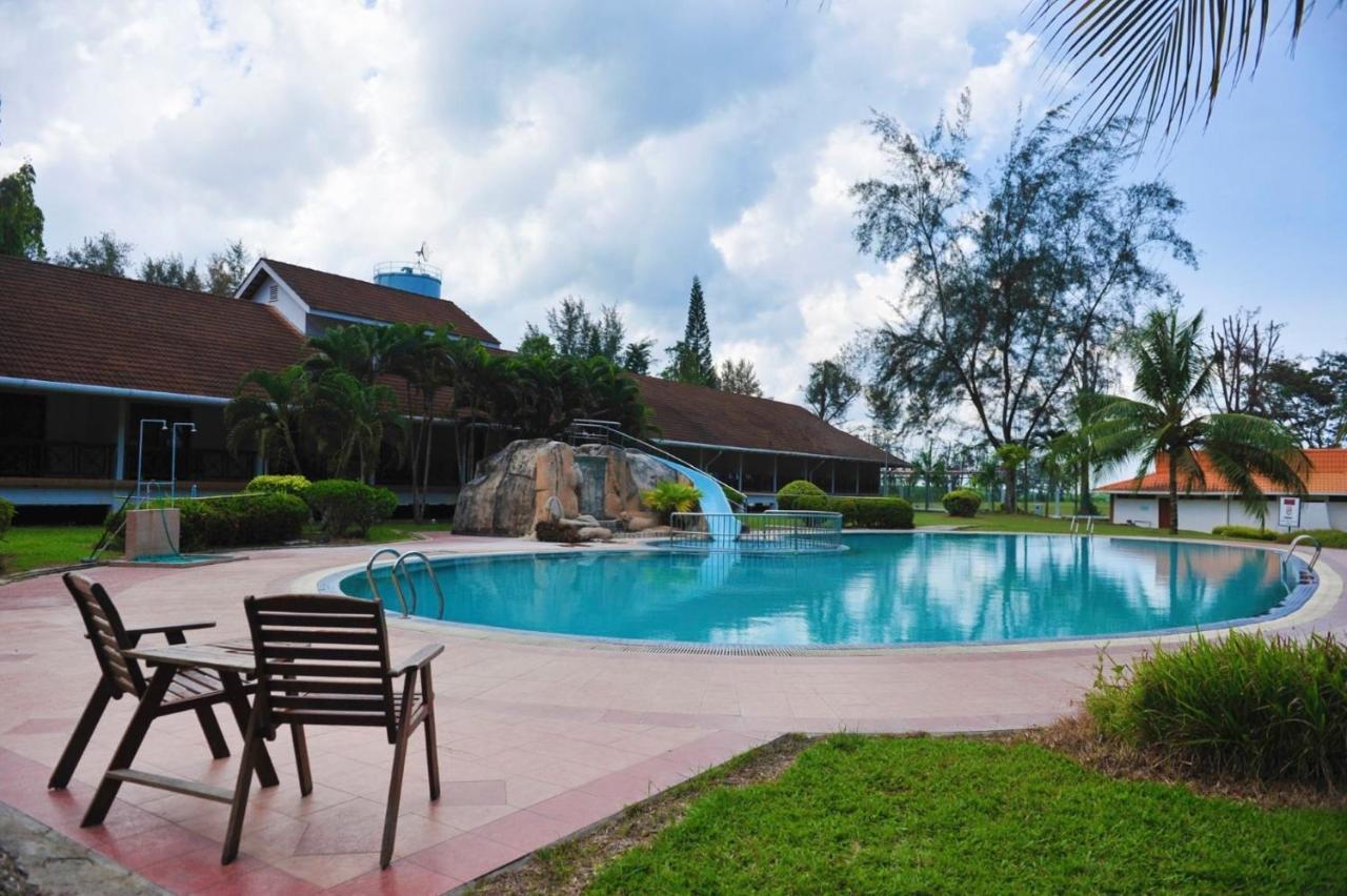 Kampong Ateamu Hotel Felda Residence Sahabat מראה חיצוני תמונה